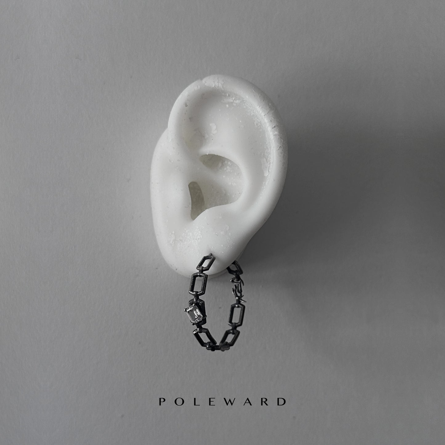 Chain Orbit Earrings
