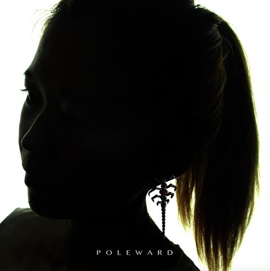 Pendientes Alien de la serie Ciudad Corazón Demoniaco